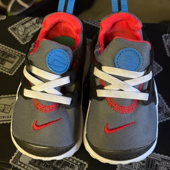 Nike Presto Cool Grey Crimson Toddler Baby Nike Shoes Size 6C - Picture 2 of 5